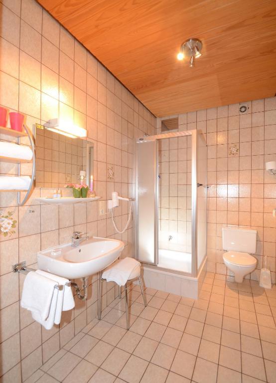 Gasthof Zur Post Hotel Und Parkplatz Vohenstrauss Bilik gambar