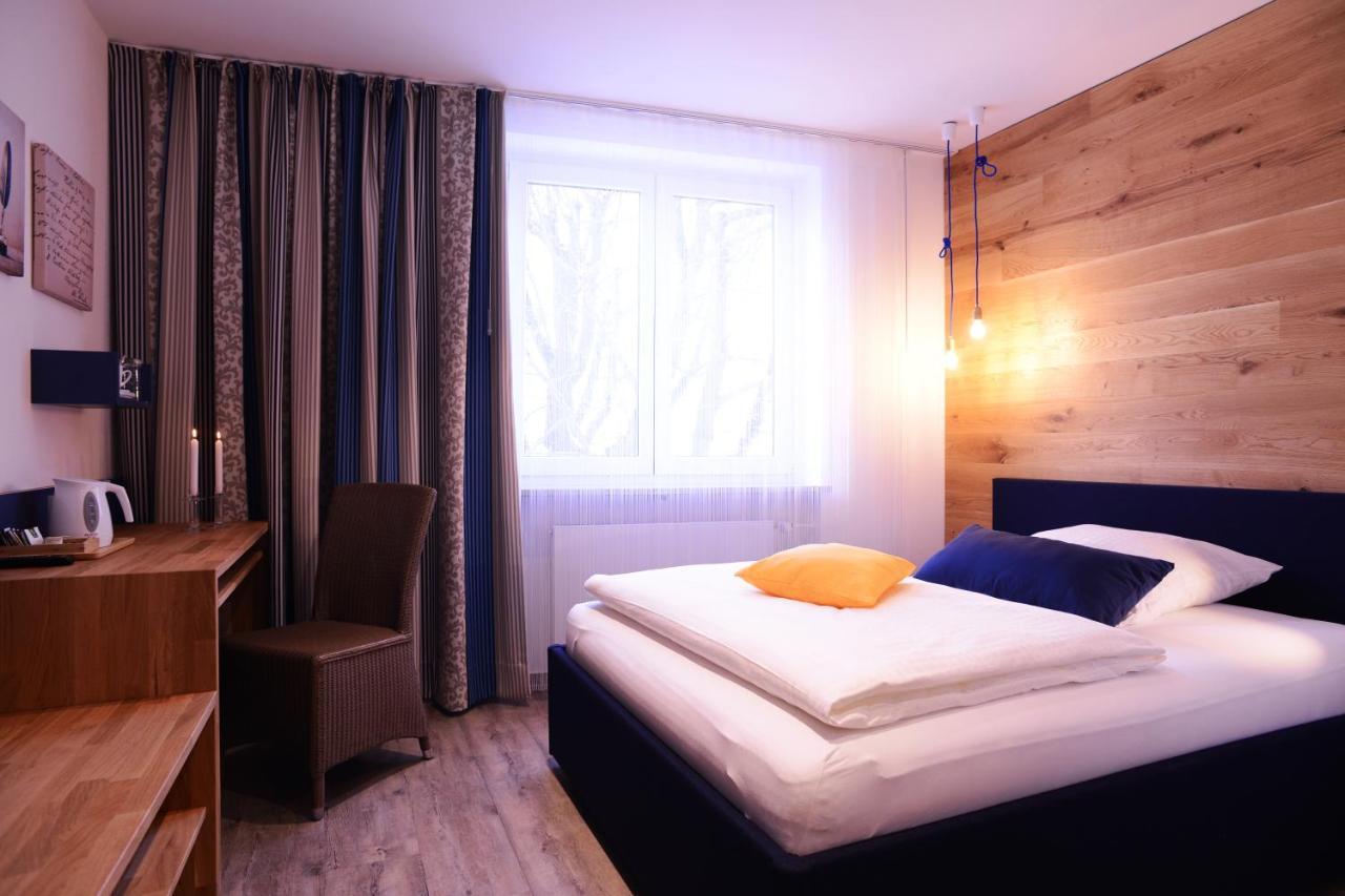 Gasthof Zur Post Hotel Und Parkplatz Vohenstrauss Luaran gambar
