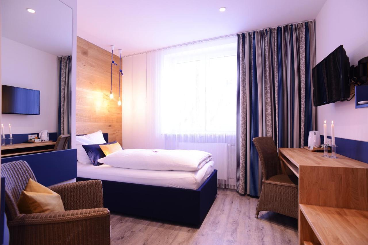 Gasthof Zur Post Hotel Und Parkplatz Vohenstrauss Luaran gambar